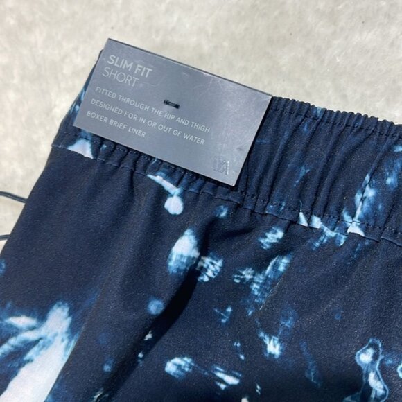 VRST Men's 5" Resort Short - Picture 11 of 12